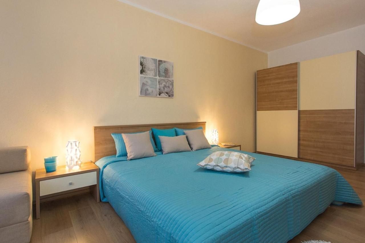 Apartments Adrijana Малинска Экстерьер фото